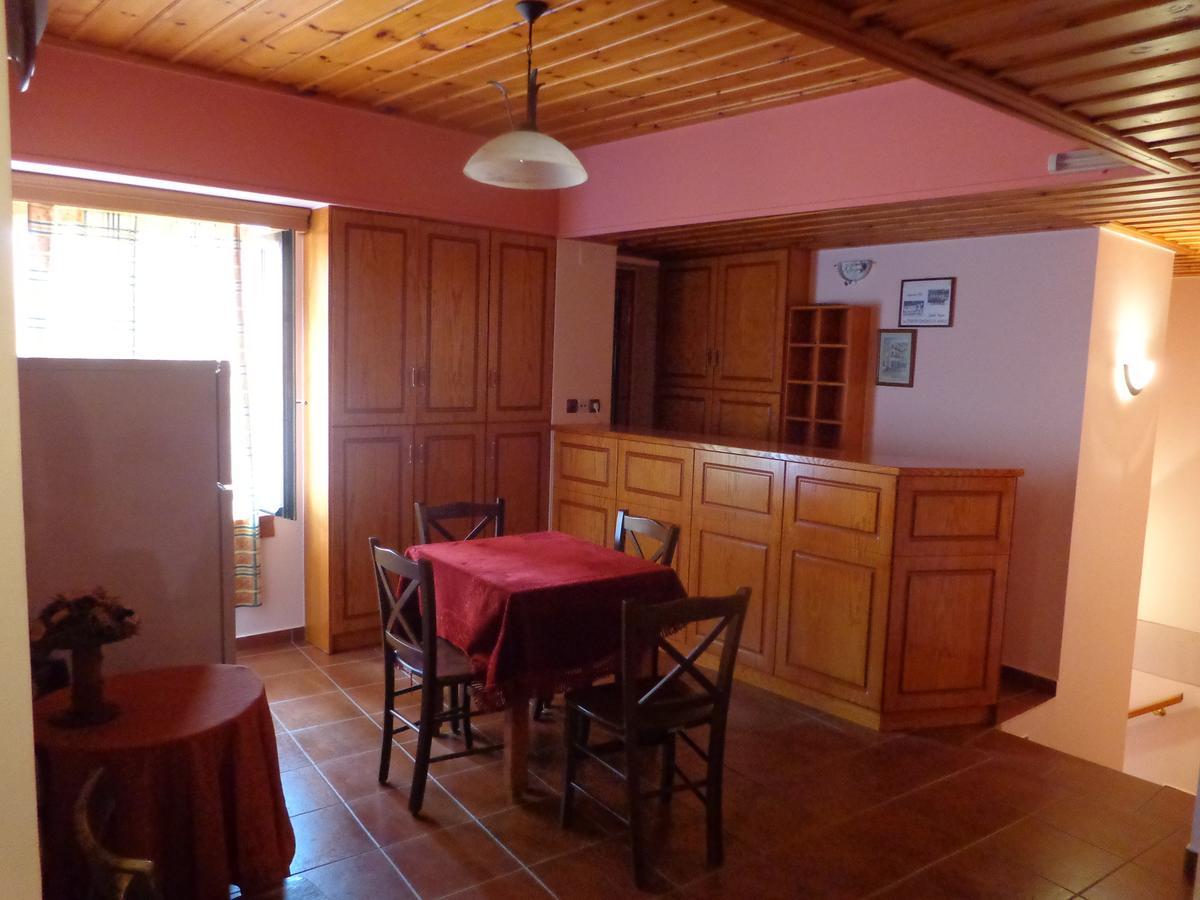 Alonaki Guesthouse Platanos  Exterior photo