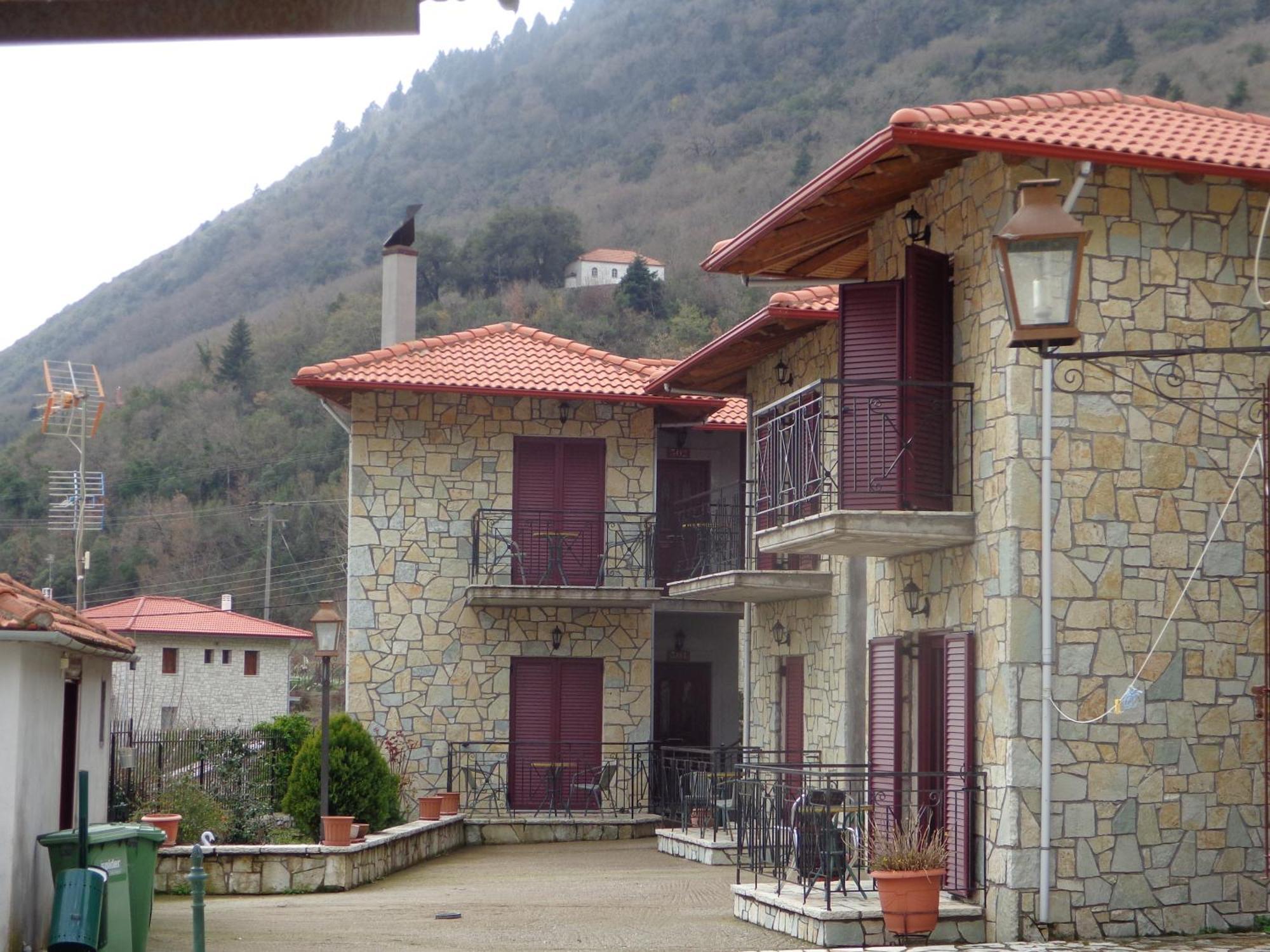 Alonaki Guesthouse Platanos  Exterior photo