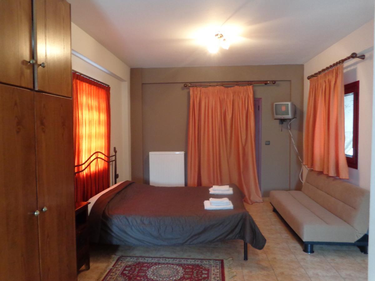 Alonaki Guesthouse Platanos  Exterior photo